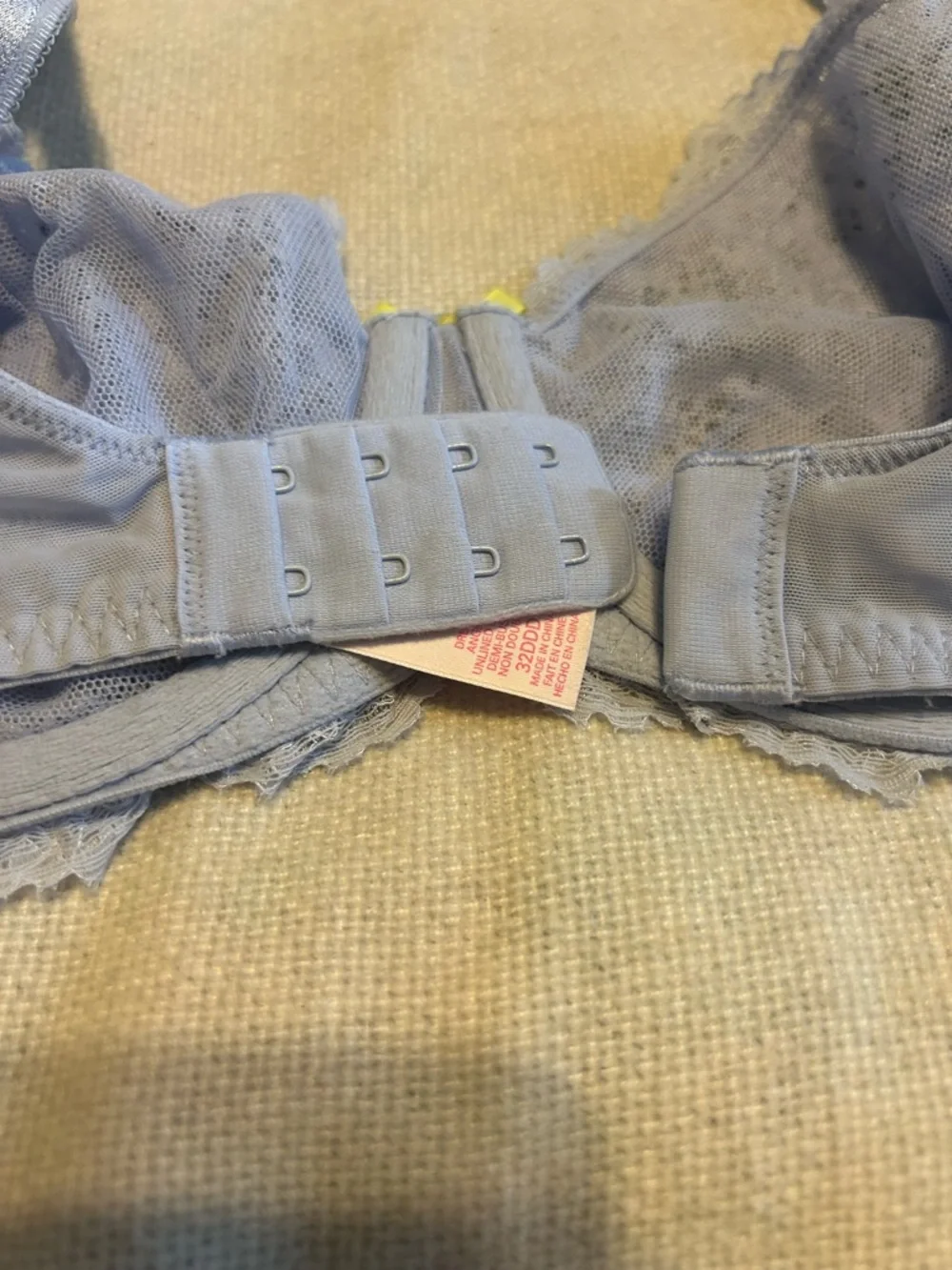 Victoria’s Secret lace rhinestone Dream Angels bra 32DDD - Picture 6 of 7